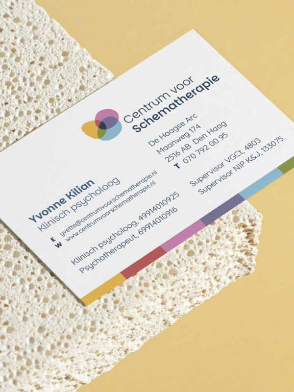 Branding Centrum voor Schematherapie, gekleurd visitekaartje | Ontwerpstudio Nanaa